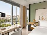 Superior Single Suite