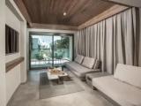 Family Suite with land view