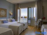 Superior Quadruple room with balcony and with sea view