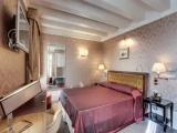 Classic Double room with canal view