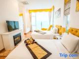 Twin Suite with lake view
