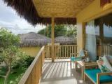 Bungalow with balcony and ocean view