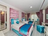 Standard Triple room with city view