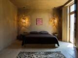 Standard room with street view