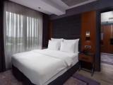 Suite with city view