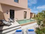 3 Bedrooms Villa