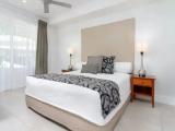 3 Bedrooms Apartment