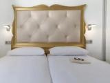 Deluxe Quadruple Suite