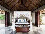 Suite with balcony and with garden view