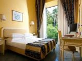 Superior Triple room with garden view