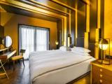 Deluxe room with mountain view
