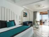 Suite with balcony and with sea view