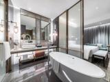 1 Bedroom Club Suite with city view