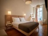 Double Suite with street view
