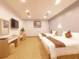 Standard Quadruple Family room
