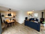 4 Bedrooms Cottage