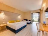 Superior Triple room with partial sea view