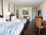 Standard Quadruple room with city view