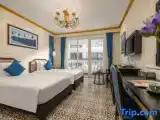 Deluxe Double room with balcony and with pool view