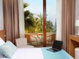 Superior Twin room with partial sea view