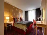 Standard room with city view