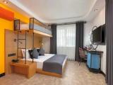 Standard Triple room with view
