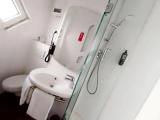 Standard Twin room with street view