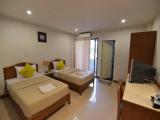 Standard Twin room with balcony