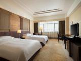 Deluxe Quadruple room with city view