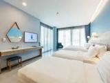 Deluxe Quadruple Family room