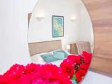 1 Bedroom Standard Double room with courtyard view