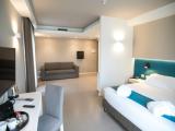 Deluxe room with pool view