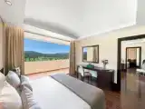 2 Bedrooms Grand Suite with golf view