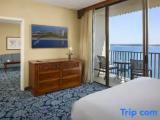Suite with water view