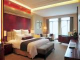 Premier room
