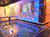 Deluxe room with pool view