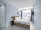 Double room with city view