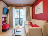 3 Bedrooms Apartment