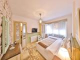 Standard room with land view