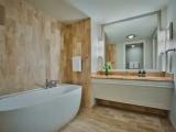 2 Bedrooms Double Suite