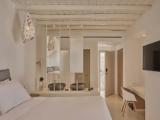 Deluxe Suite with balcony