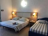 Standard Triple room with partial view