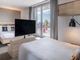 Standard room with harbour view