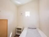 3 Bedrooms Sextuple Apartment