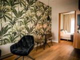 Luxury Single Suite