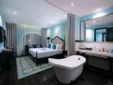 2 Bedrooms Apartment with city view