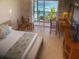 Standard room with land view