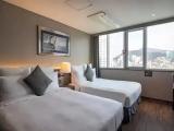 Deluxe Double room with partial ocean view