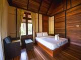 Bungalow with water view