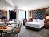 Premium Double room with street view